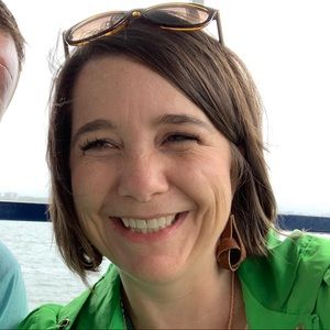 Meet your Posher, Jennifer